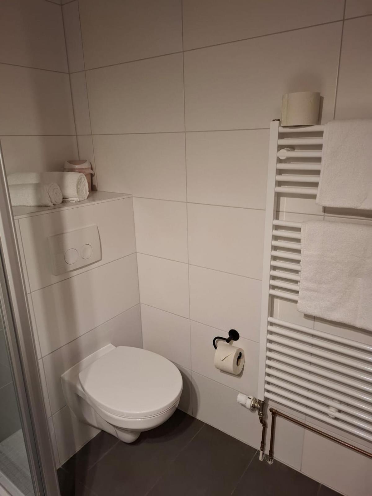 Hotel Am Schwarzen Berg Stade Zewnętrze zdjęcie