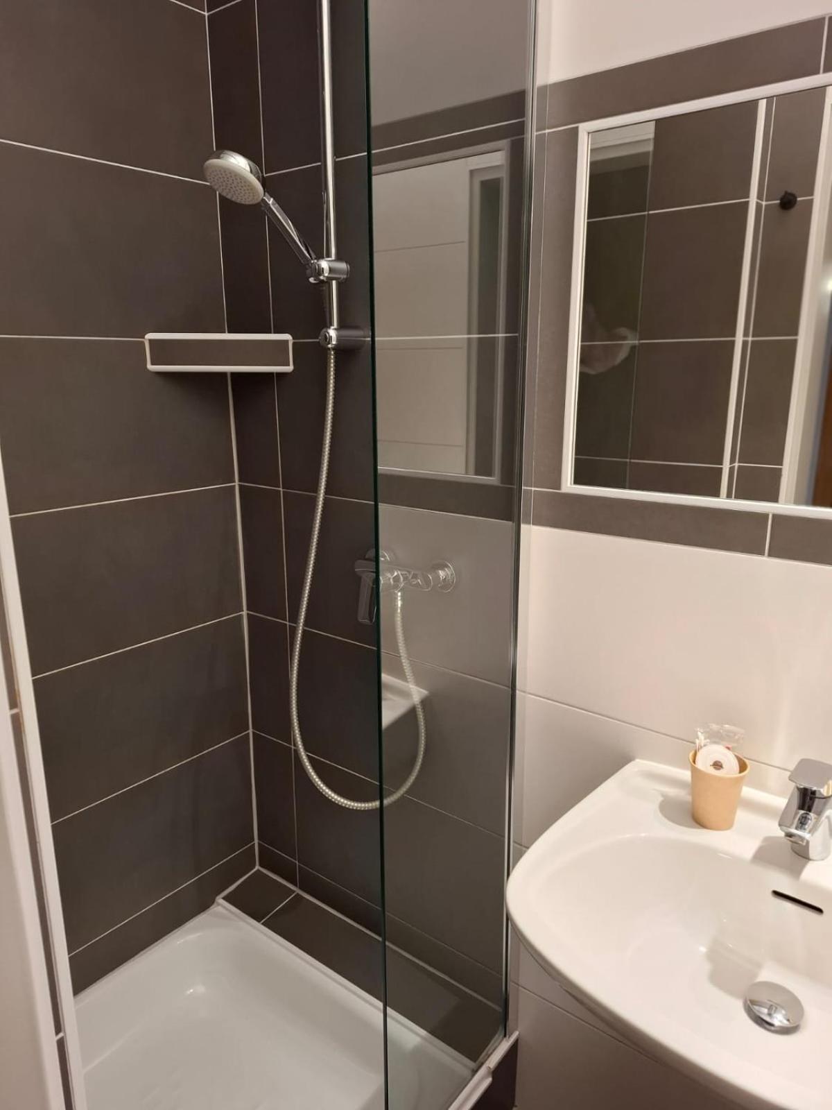 Hotel Am Schwarzen Berg Stade Zewnętrze zdjęcie