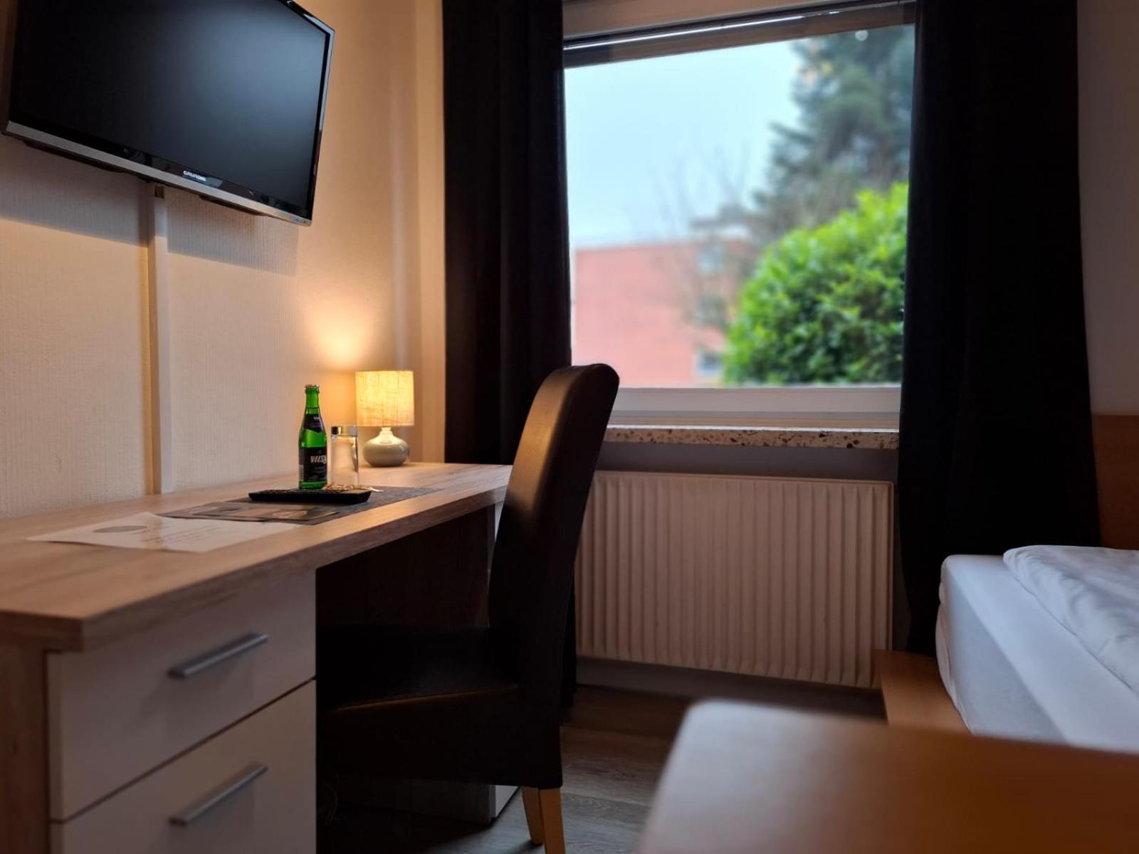 Hotel Am Schwarzen Berg Stade Zewnętrze zdjęcie