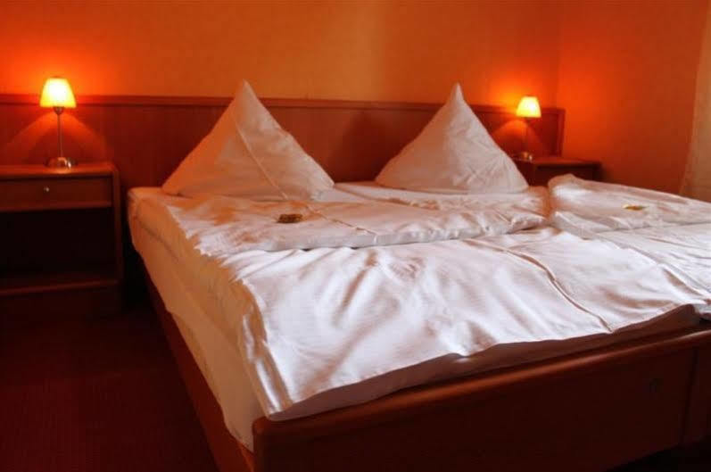 Hotel Am Schwarzen Berg Stade Zewnętrze zdjęcie